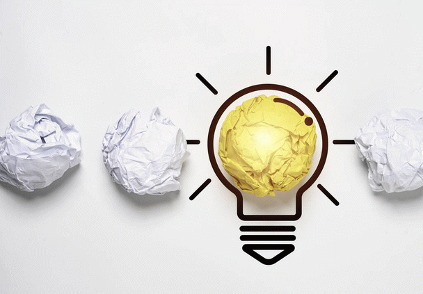 چگونه مخاطب هدف خود را جذب کنیم؟ چکیده‌ای از 10 تجربه کلیدی نی‌نی‌سایت، همراه با پرسش و پاسخ و جدول کاربردی